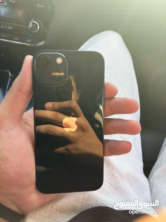 ايفون 13 مساحة 128GB بطارية 84% لون اسود.....................................