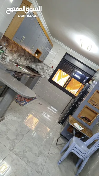 شقة مشطبة للبيع اطلالة ساحرة ع كل مدينة نابلس في دوار التعاون