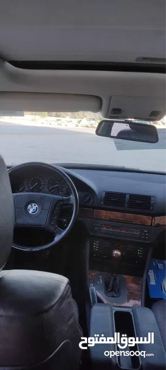 Bmw528i  جلد خمري كربون اصلي