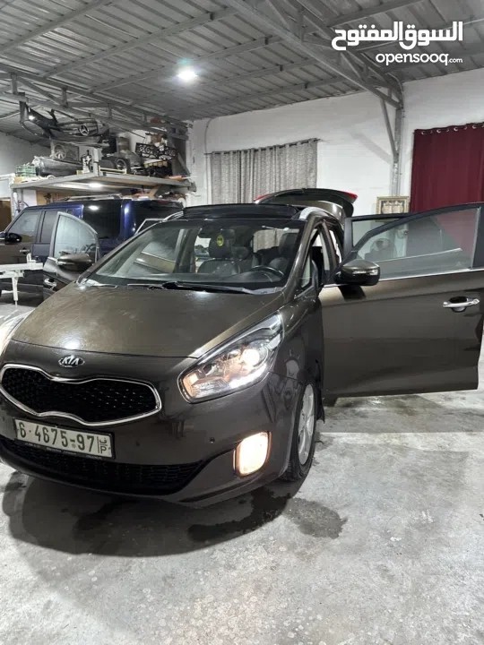 كيا كارينز 2016