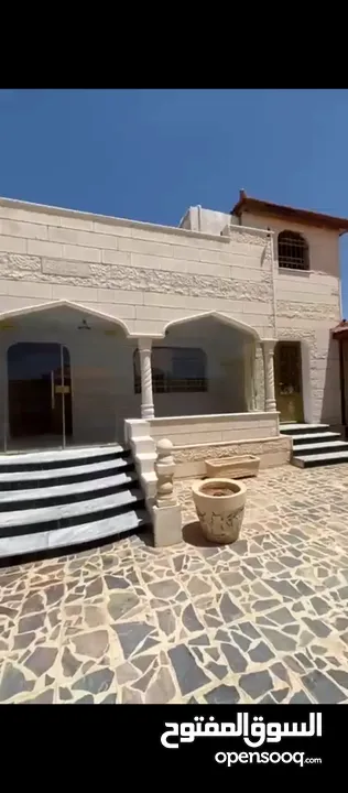 منزل على اربع دنومات بالطفيله