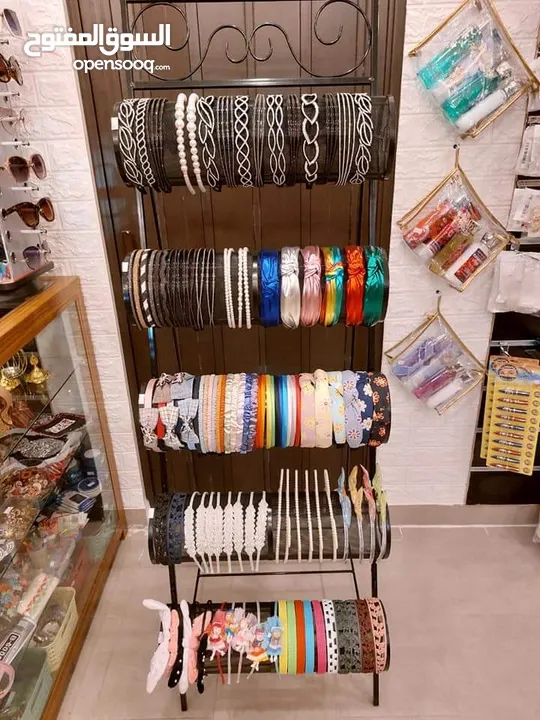 محل تجاري للبيع مع ديكورات أو بدون