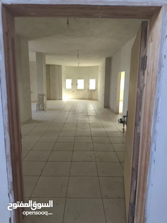 شقه للبيع الشارع العسكري