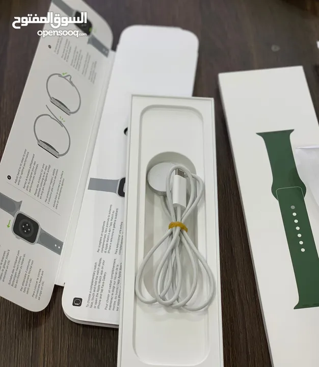 Apple Watch Series 7 (GPS, 45mm) Green Aluminum Case with Clover Sport Band