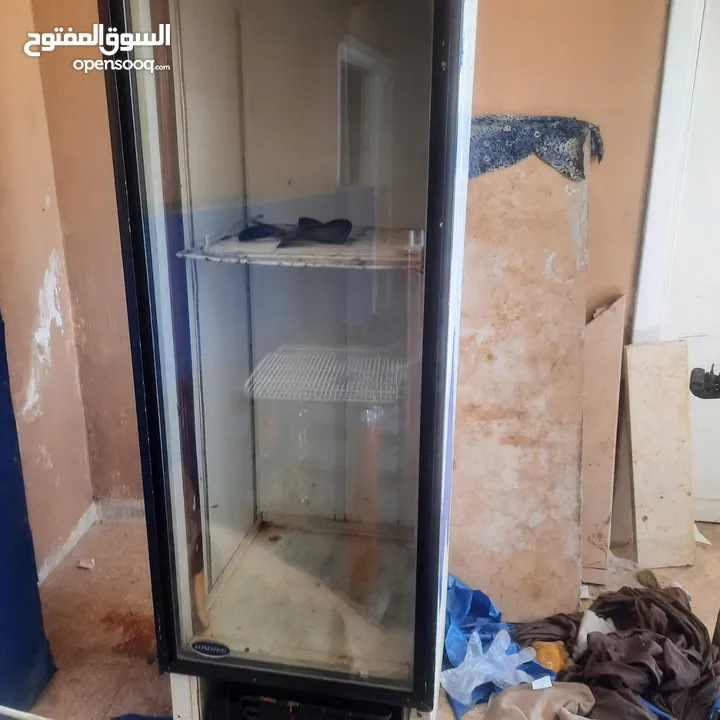 مجلى ستيلس ثقيل صناعي  ثلاجة بحاجه الى مروحة  طاوله ستيلس  غاز عين وحدة كانون كبير طول مترين عرض 40س