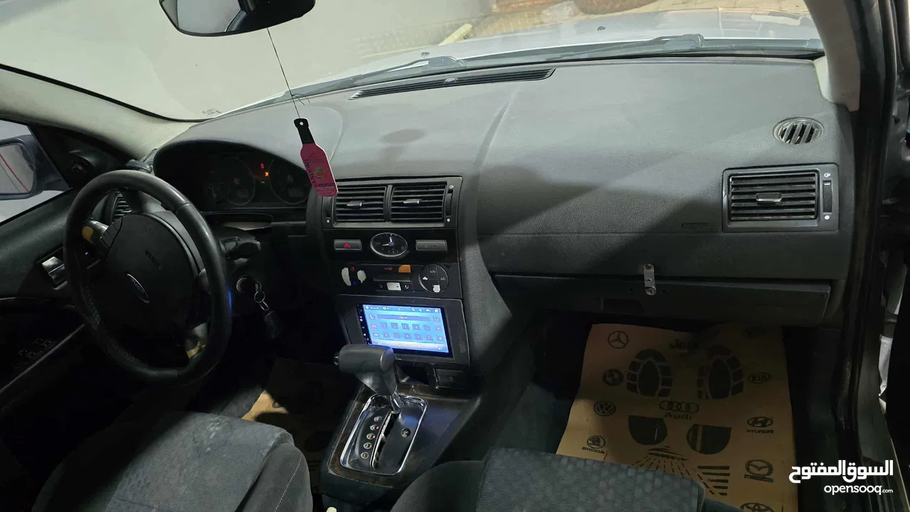 فورد مونديو