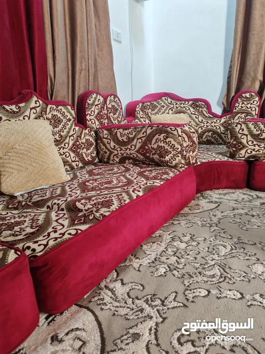 جلسة عربية للبيع بحالة ممتازة
