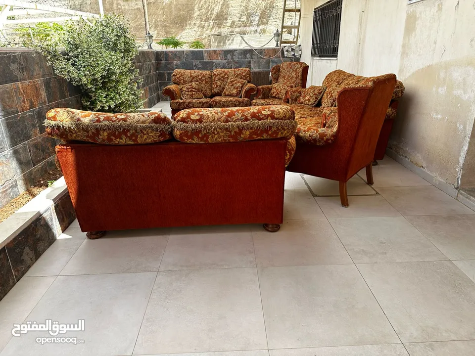 طقم كنب غرفة ضيوف بسعر مغري