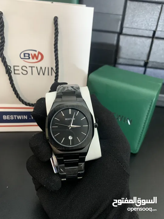 اجمل ساعتين لازم يكونو عند كل شب  ساعة BESTWIN  للبيع بسعر لطيف جدا    كمية محدودة