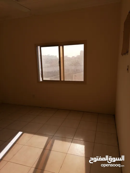 Spacious Flat in Manama Suq