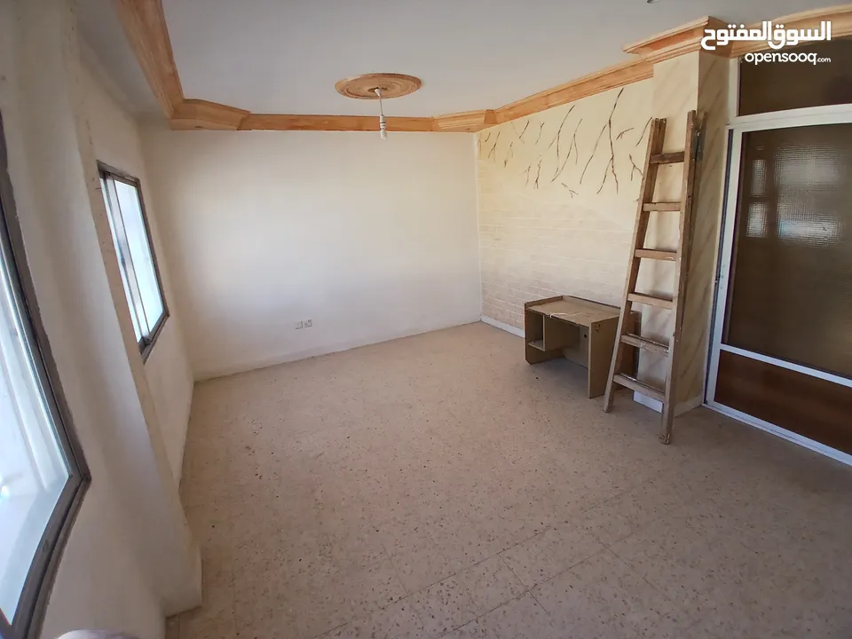 شقة سكنية للبيع في ماركا