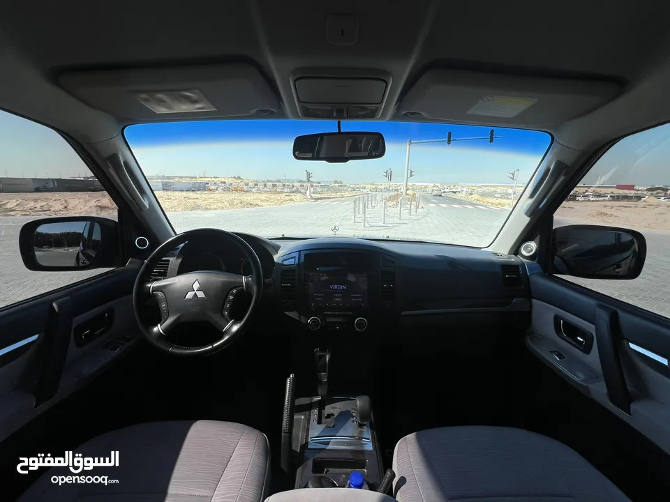 باجيرو باب واحد حالة ممتازة Mitsubishi pajero 2011 coupe v6