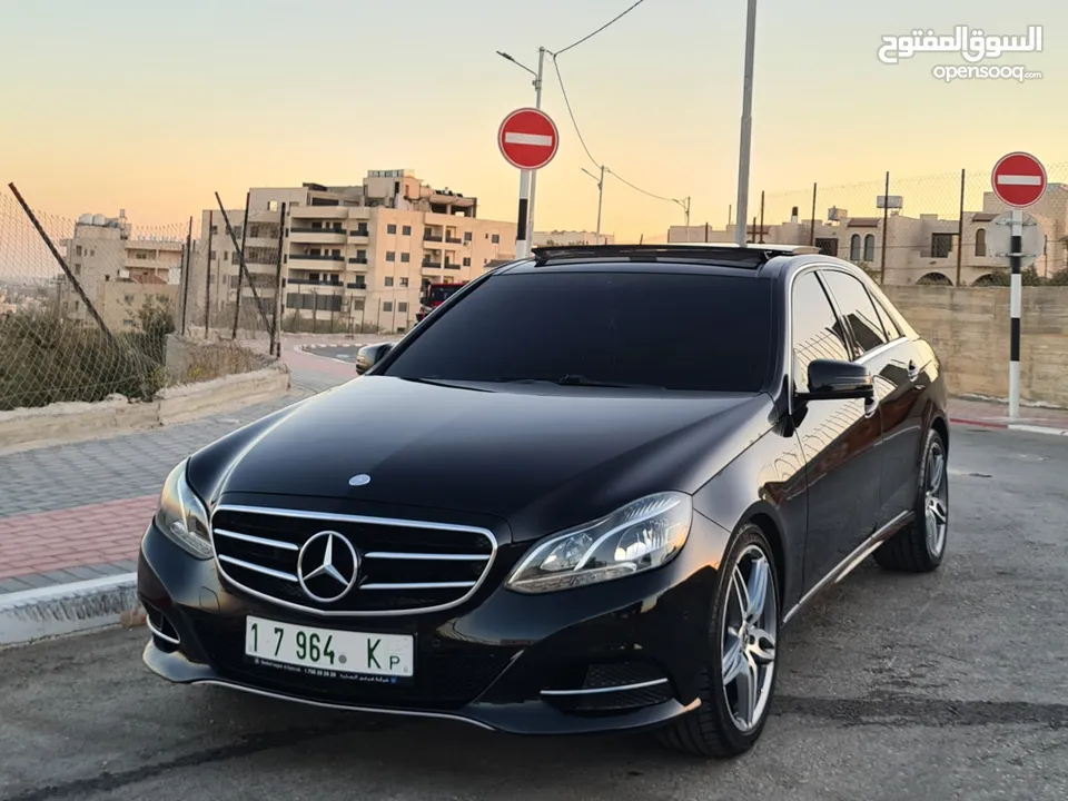 Mercedes Benz E200 / W212  فل إضافات مع بانوراما / صالون جلد بني عداد حقيقي 102,000 K.M / فحص نخب