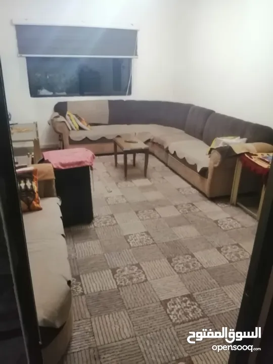 شقة للبيع مطلة طابق ثالث واصل جميع الخدمات