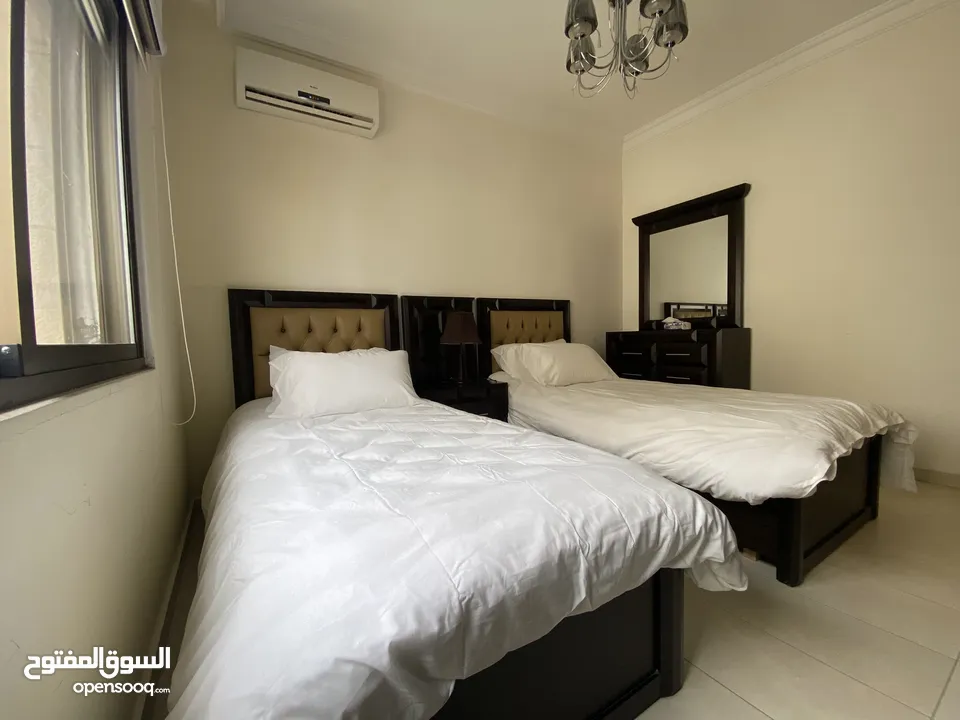 شقة فخمة مفروشة كامل للإيجار-طابق ثاني-110م-الصويفية- 3 دقايق من Swefieh village