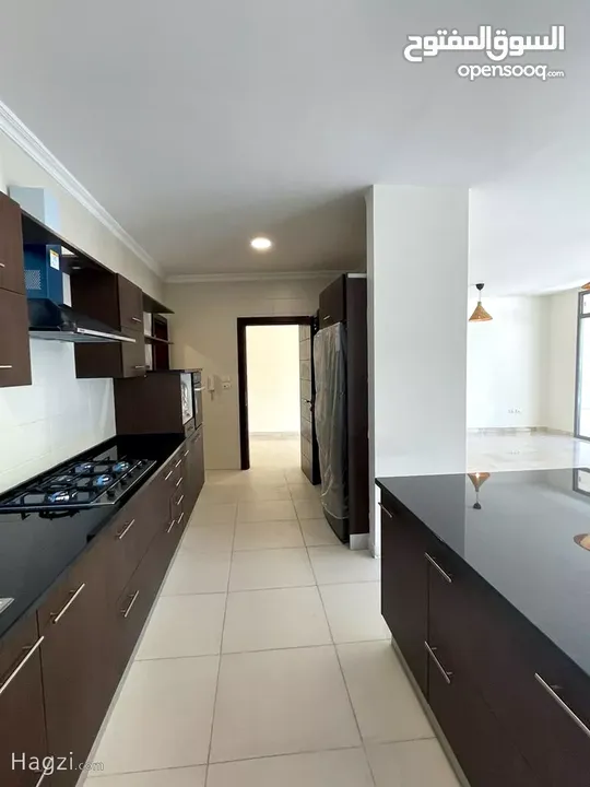 شقة غير مفروشة للايجار في الدوار الرابع  ( Property 33668 ) سنوي فقط