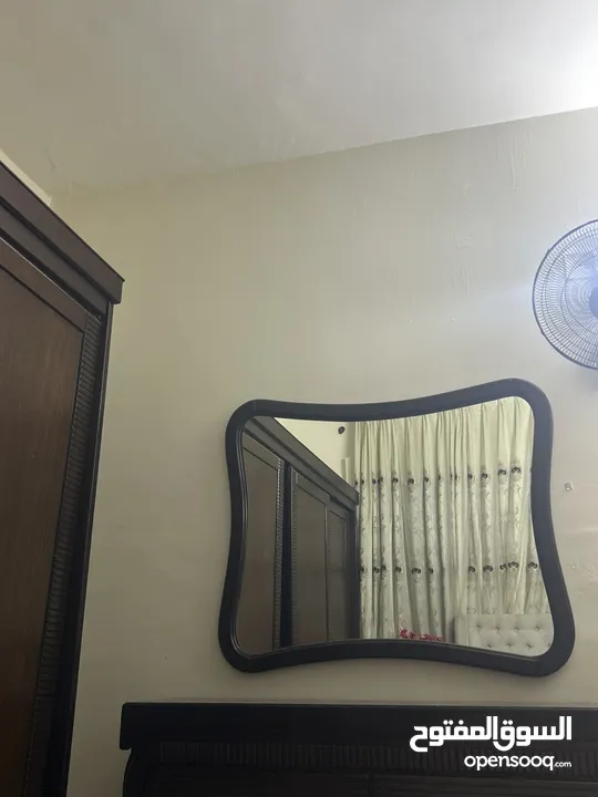 غرفة نوم مستعمله للبيع بسبب الرحيل