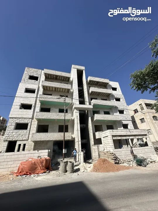 شقق جديده طريق المطار  ضاحيه الأمير علي  بالقرب بيت المقدس يوجد ثالث مع روف