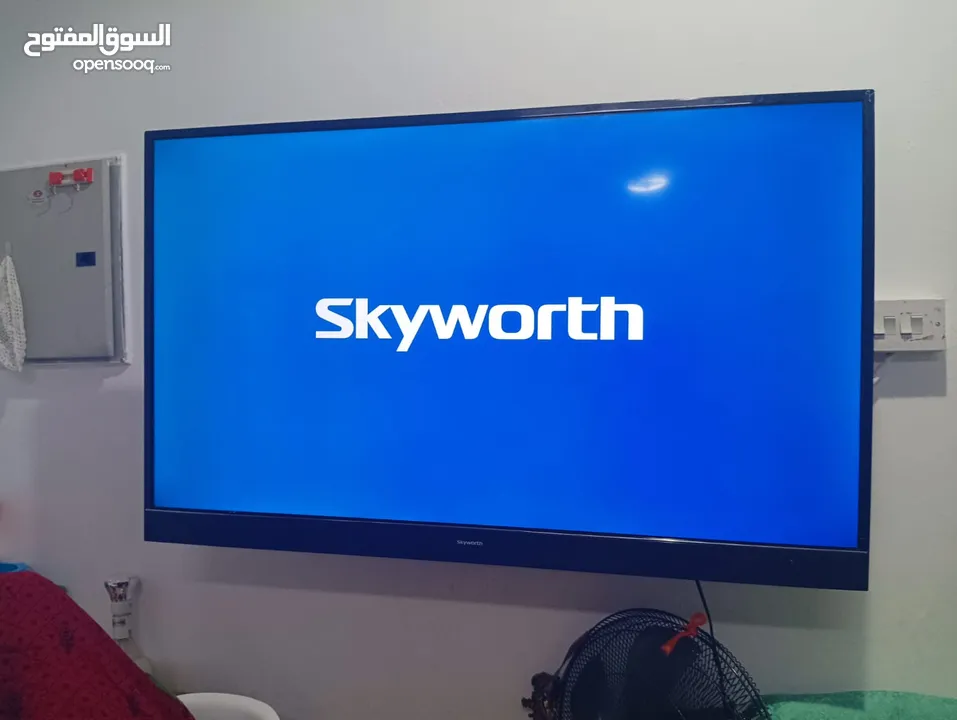 skyworth 50 inch smart tv....very good condition like new hardly use ... call only interested person