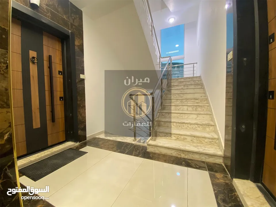 شقة فخمة لم تسكن للإيجار-طابق ثاني-100م-الجبيهة-حي المنصور