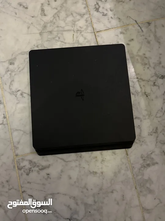 PS4 slim like new 1tb