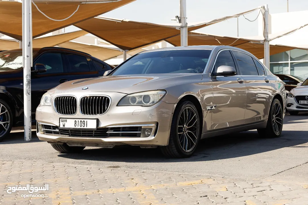 Bmw 740 full options gcc