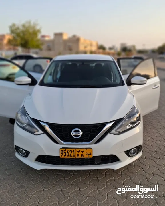 Nissan Sentra 2018 Pearl White Excellent Condition