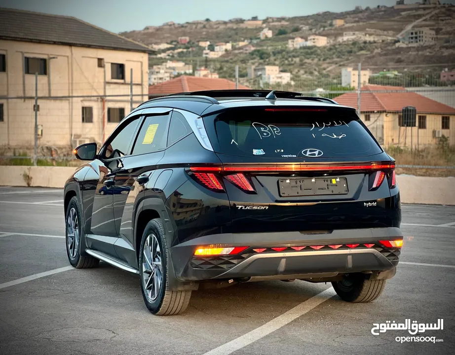 هونداي توسان/2022 فل الفل فتحة سقف بانوراما  2x4 ///240Hp بنزين + كهرباء  ( Haybrid) 1600cc