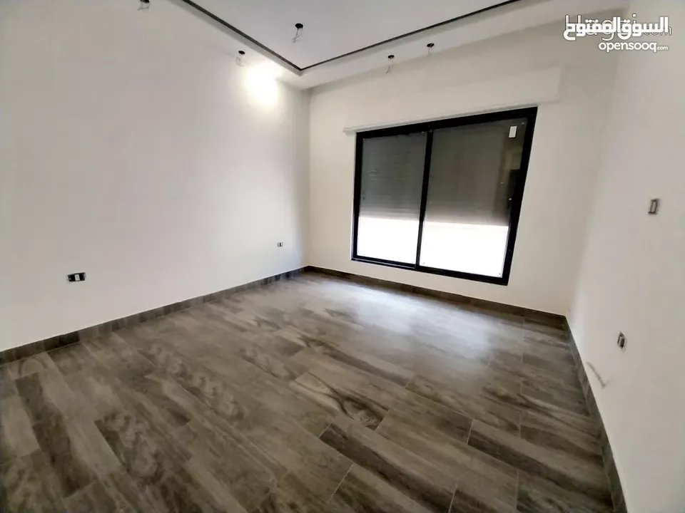 شقة للبيع في عبدون  ( Property ID : 31444 )