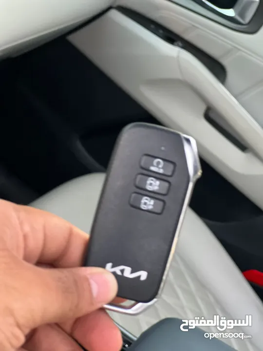 كايا سورينتو 2022 /فل الفل  فتحة سقف بانوراما  2x4 ///240Hp بنزين + كهرباء  ( Haybrid) 1600cc