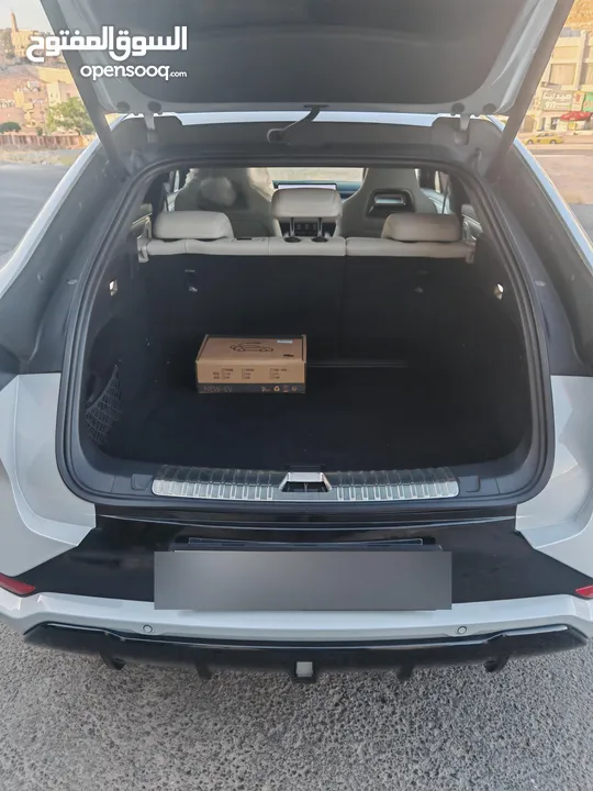 BYD SONG L        2023
