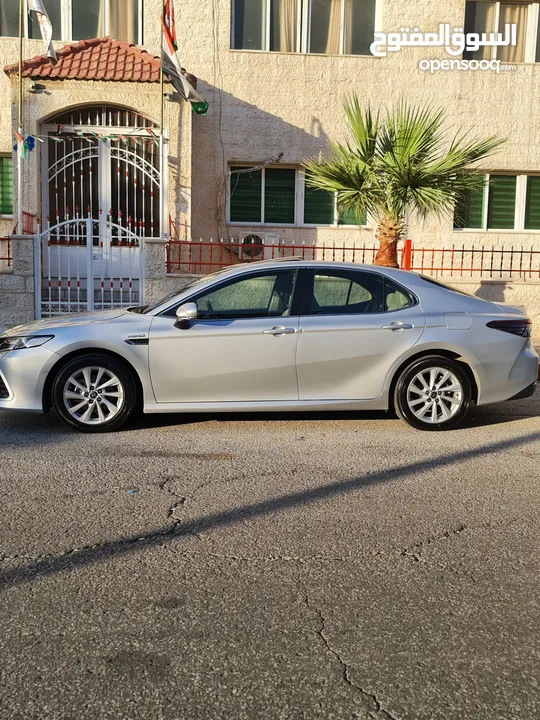 Toyota Camry GLE 2023 - تويوتا كامري 2023 للبيع