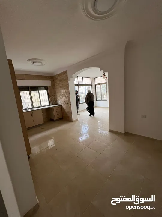شقق سكنية او استثمارية جديدة لم تسكن للبيع في صويلح  120متر مع مطبخ امريكي راكب  من المالك مباشرة.
