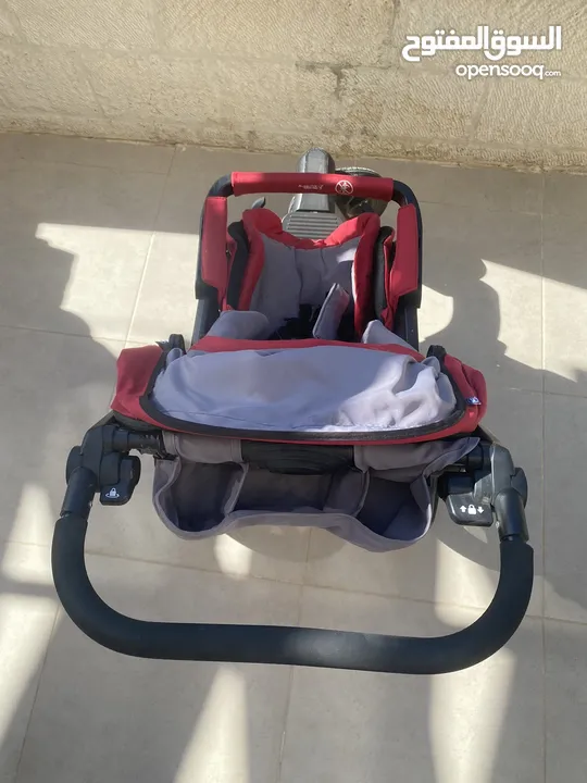 عرباية اطفال chicco active