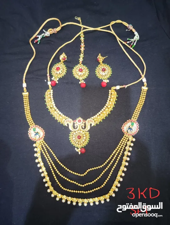 limited time...Woman artificial jewellery set