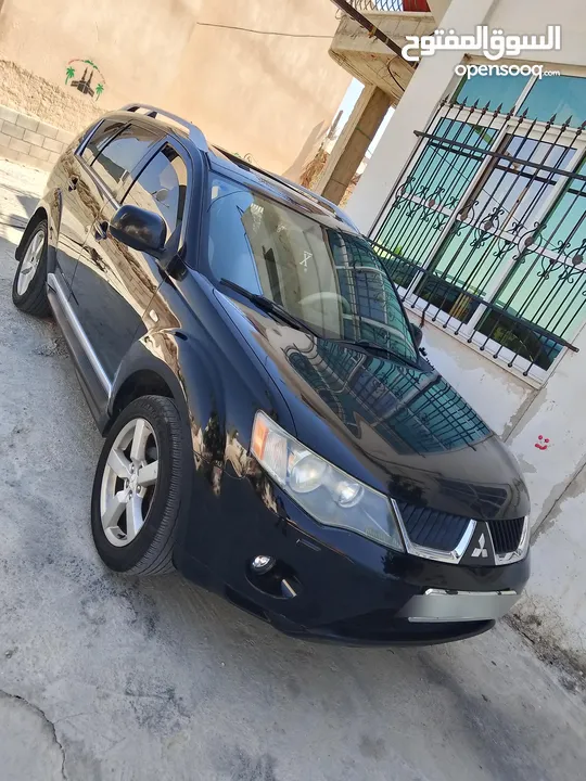 جيب متسوبيشي 7ركاب  دفع رباعي 4*4سعر52