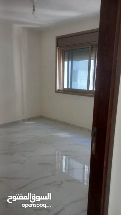 شقة للايجار عمارة بيسان (شارع الارسال - منطقة المصايف - بالقرب من مستشفى Hclinic)