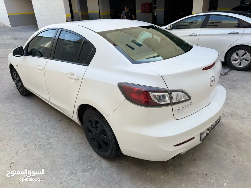 مازدا 3 للبيع المستعجل