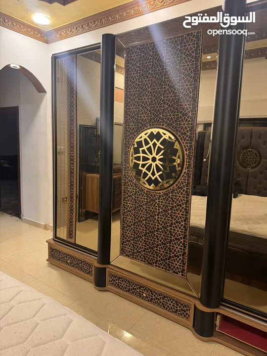 غرف نوم تركيه لقطه تفصيل خشب لاتيه نخب للبيع بداعي السفر والله يبارك لصاحب النصيب