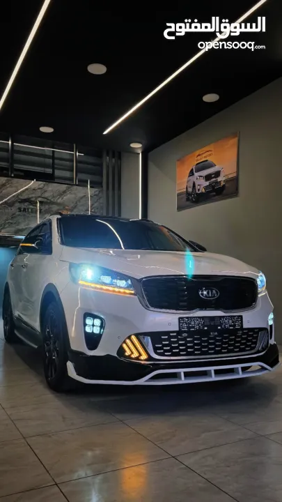 من اجمل كيا سورينتو فل ملغم دفع رباعي بحاله الشركه