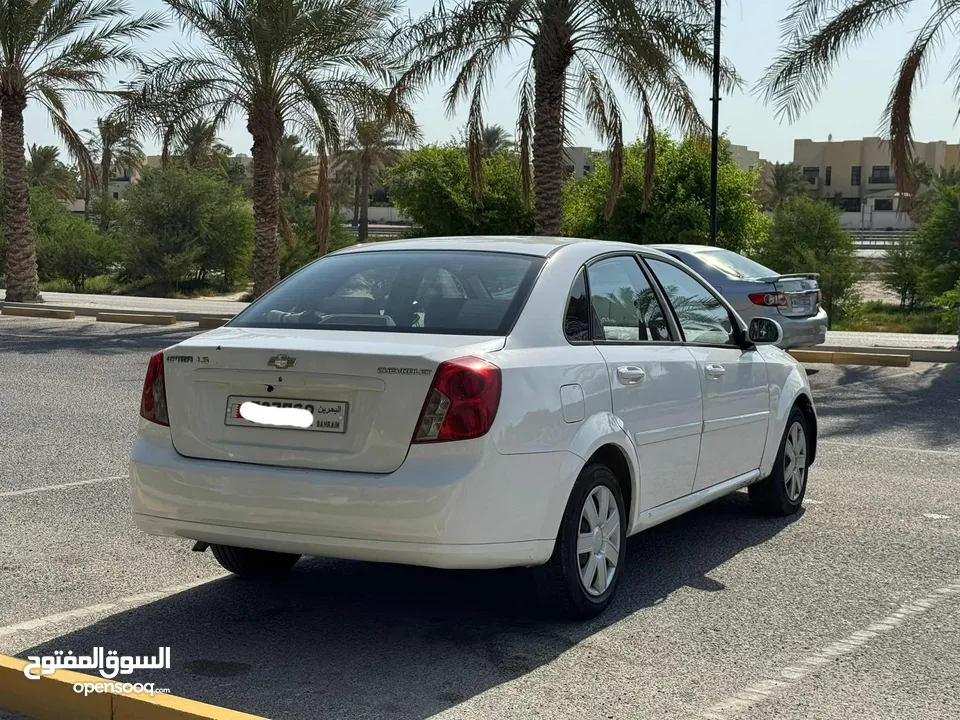 Chevrolet Optra LS 2011 (White)