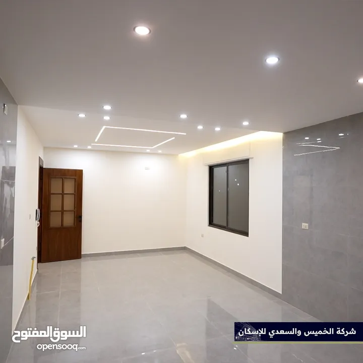 شقه طابق اول للبيع بسعر مميز بأفضل موقع في مرج الحمام