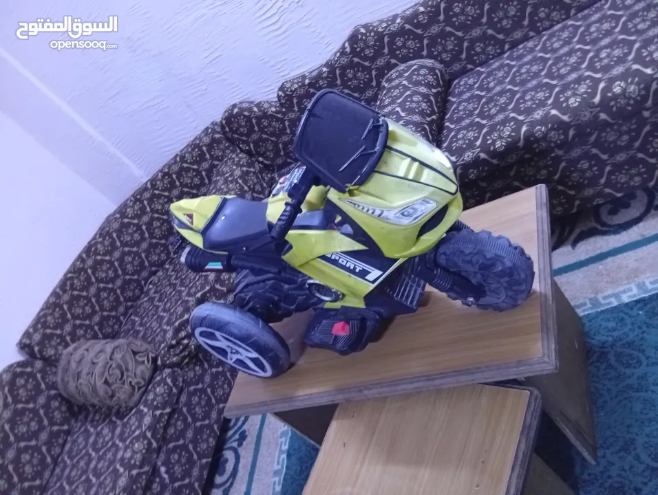 دراجة كهرباء شحن بحالة ممتازه شغالة 100/100 على الفحص
