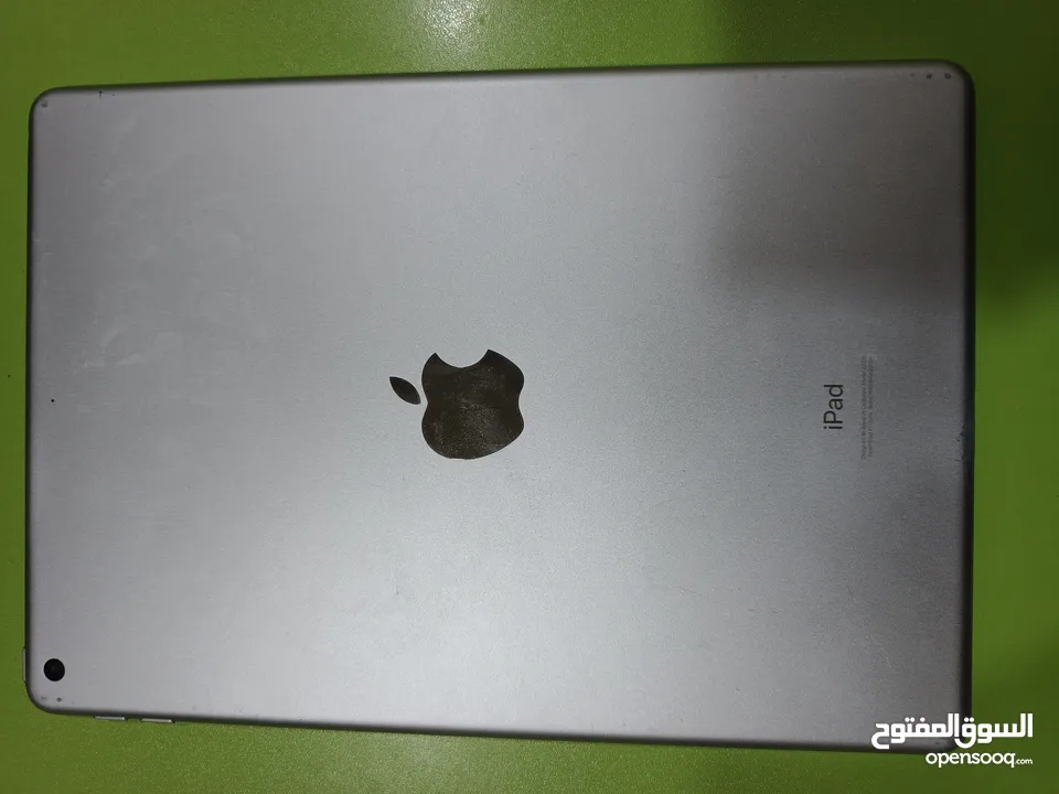 آيباد جيل ثامن للبيع iPad 8 بمساحه 128 جيجا باقل سعر ،للبيع فقط