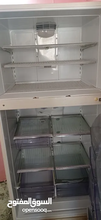 ثلاجة جديدة استعمال خفيف انجور