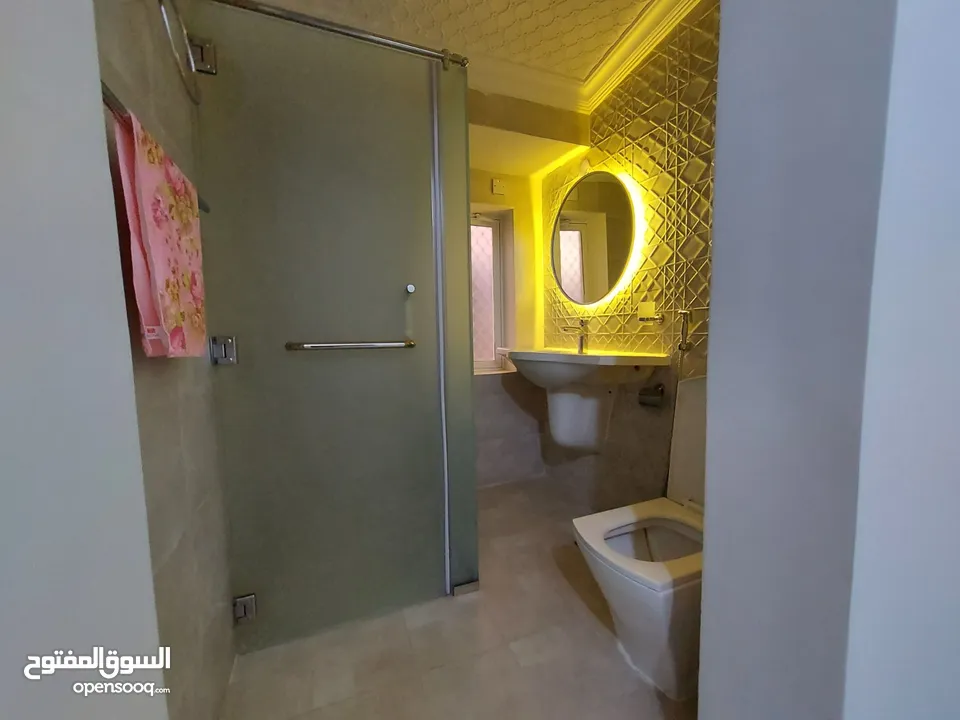 6 Bedrooms Furnished Villa for Rent in Qurum REF:820R