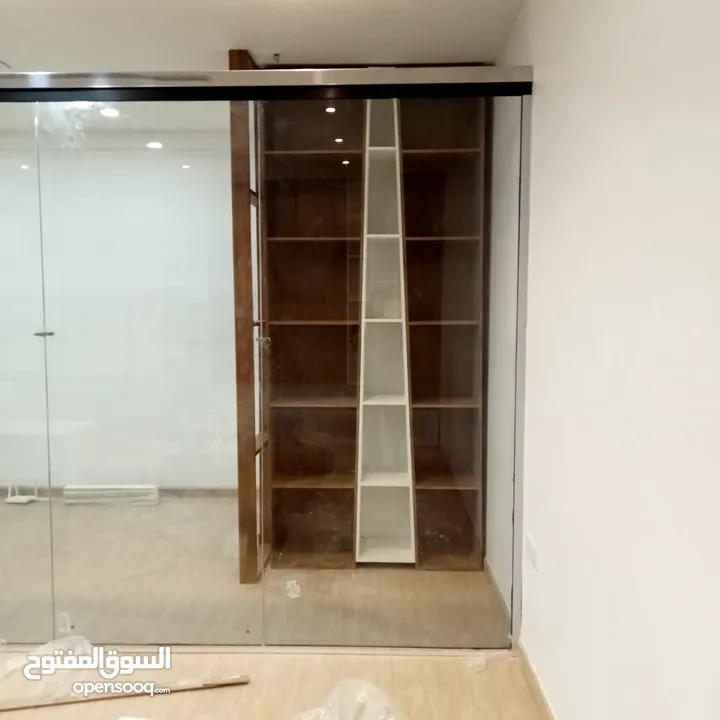 أحمد ابو زين لدهانات الخشب و الحديد و الجدران