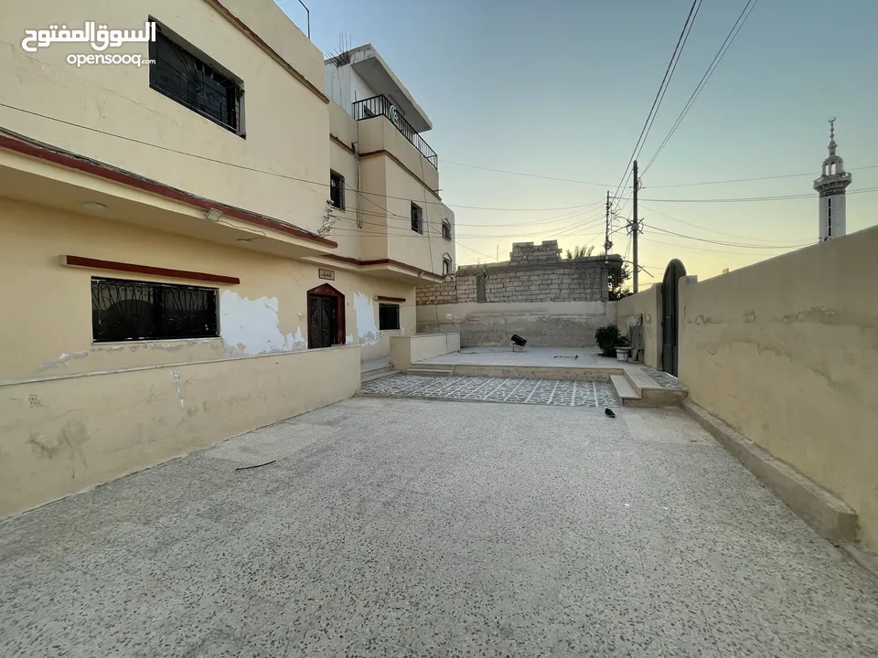 عمارة للبيع في سحاب/العبدلية