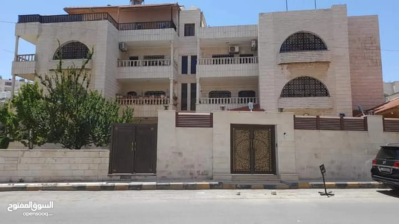لقطه لقطه بنايه بسعر الارض فقط للبيع ضاحية النخيل
