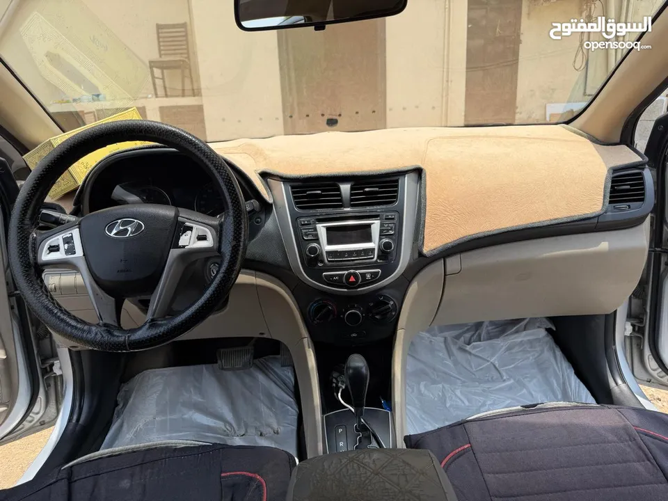 Hyundai accent